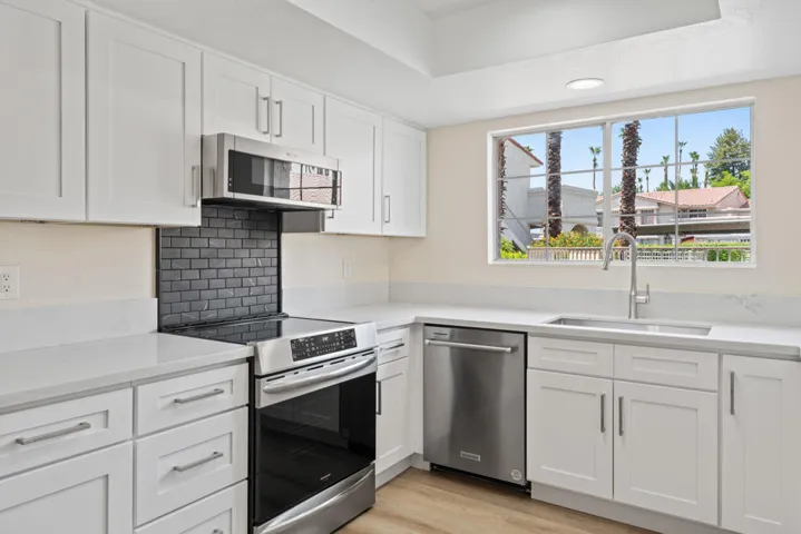 Great Kitchen with a view