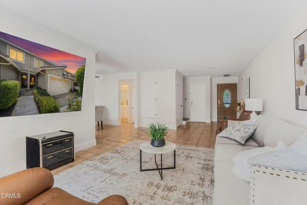 327 Wynn Court, Thousand Oaks, California 91362 home-pic-4