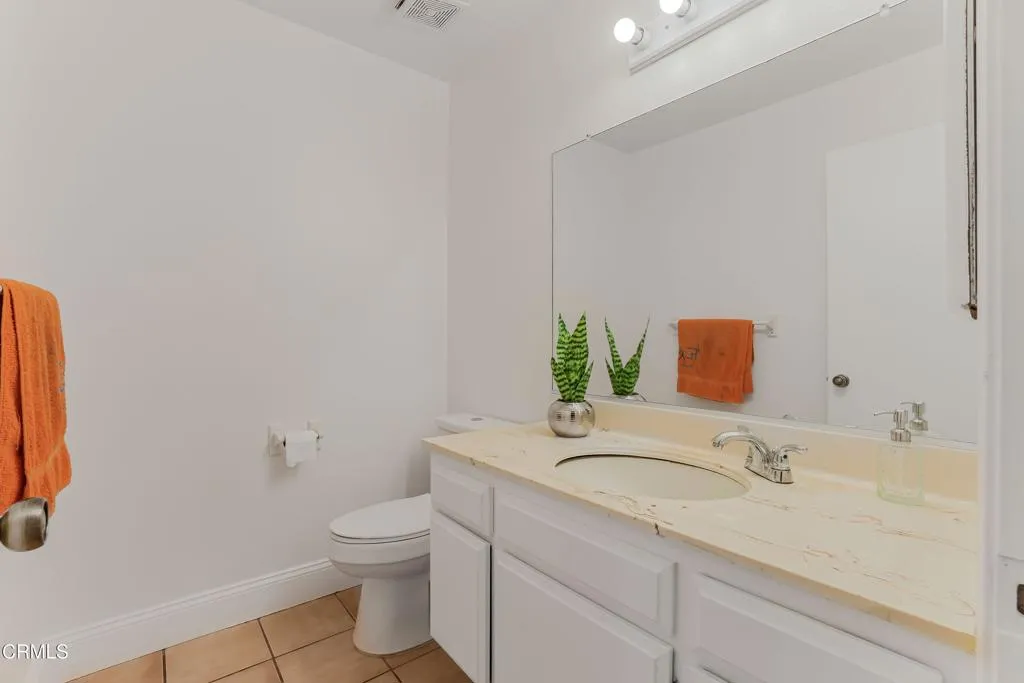 327 Wynn Court, Thousand Oaks, California 91362 home-pic-24