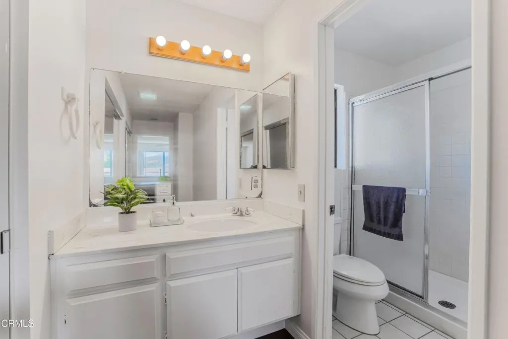 327 Wynn Court, Thousand Oaks, California 91362 home-pic-15