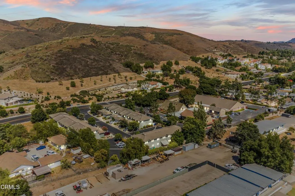 327 Wynn Court, Thousand Oaks, California 91362 home-pic-36