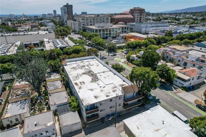 1301 17th Street 105, Santa Monica, California 90404