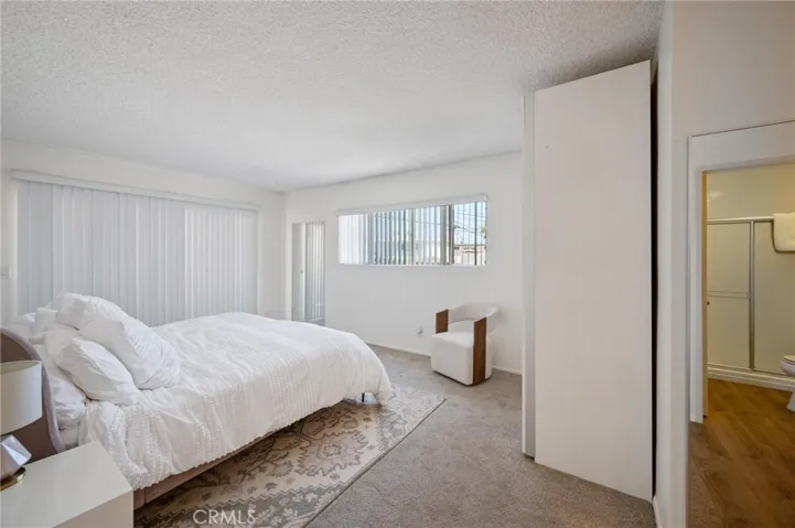 1301 17th Street 105, Santa Monica, California 90404