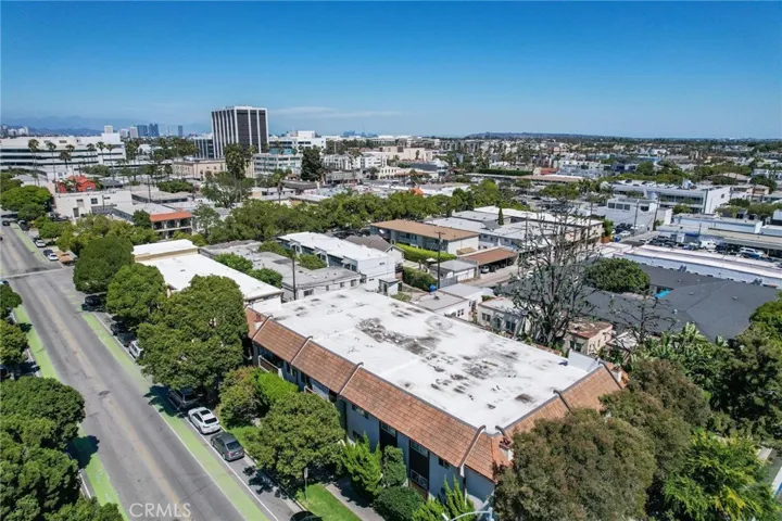 1301 17th Street 105, Santa Monica, California 90404