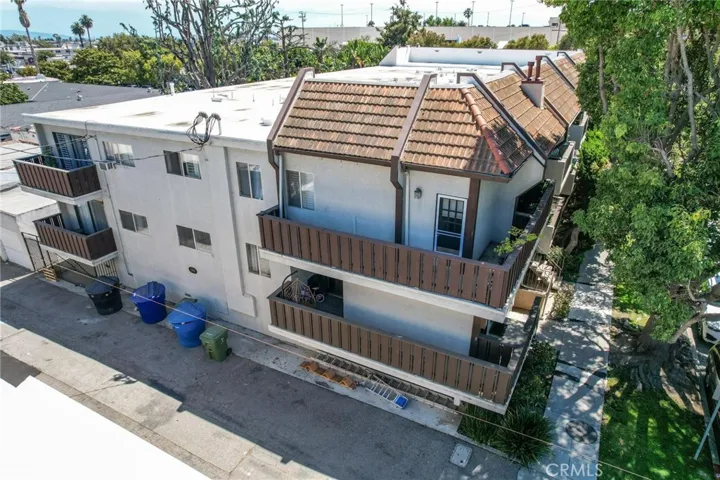 1301 17th Street 105, Santa Monica, California 90404