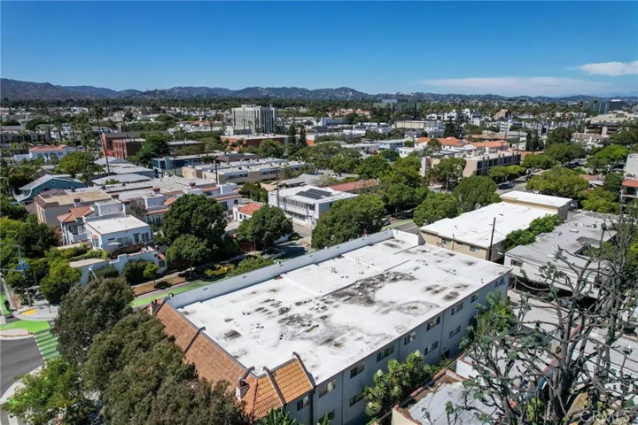 1301 17th Street 105, Santa Monica, California 90404