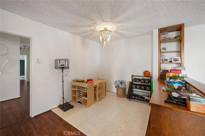 1301 17th Street 105, Santa Monica, California 90404