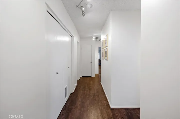 1301 17th Street 105, Santa Monica, California 90404