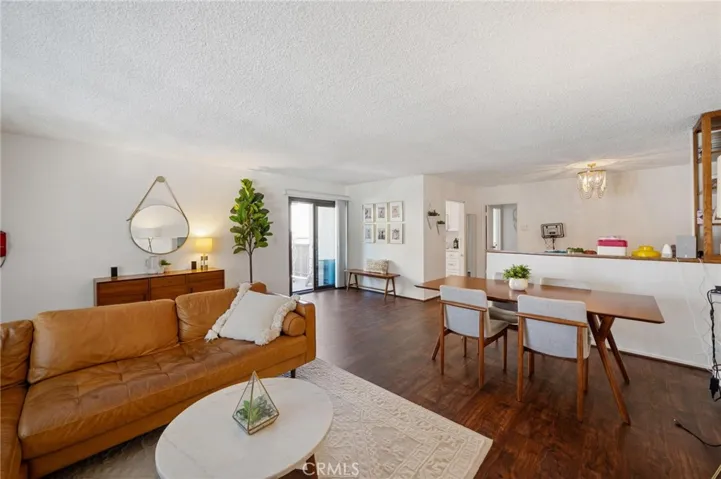 1301 17th Street 105, Santa Monica, California 90404