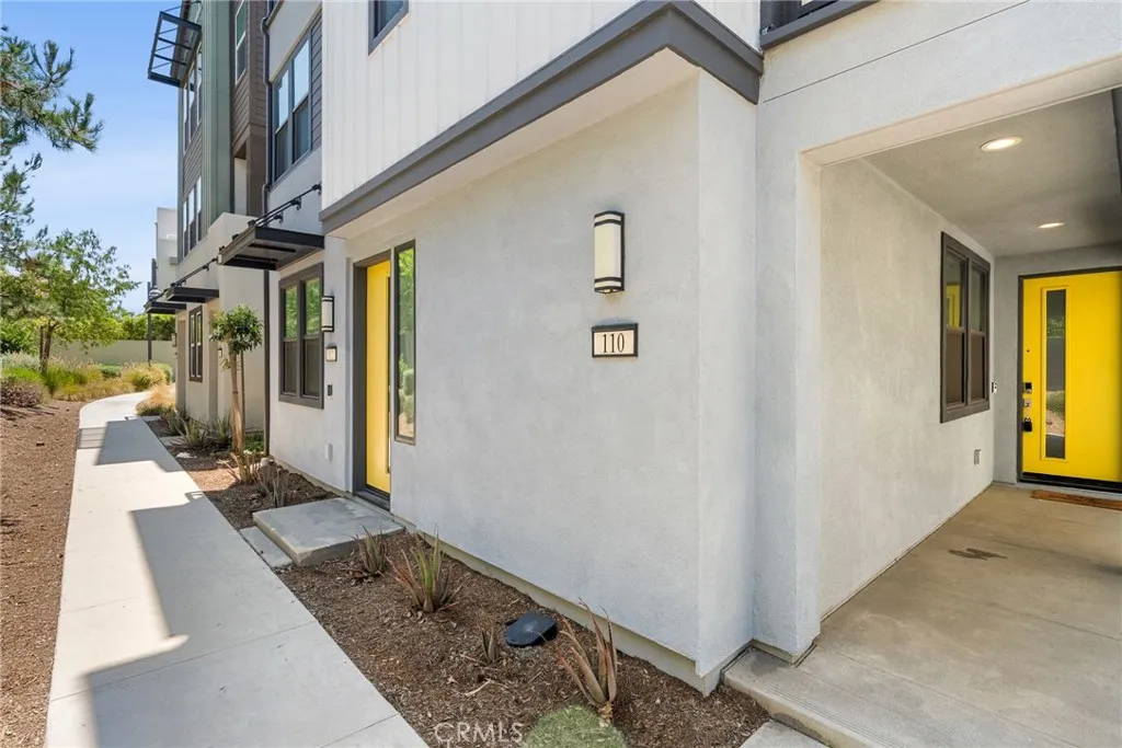 110 Fable, Irvine, California 92618 home-pic-9