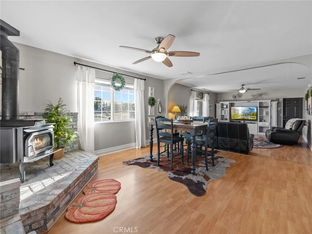 12835 Iroquois Road, Apple Valley, California 92308 home-pic-3