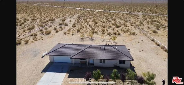 33393 El Dorado Drive, Lucerne Valley, California 92356 home-pic-3