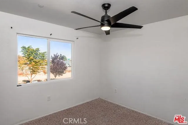33393 El Dorado Drive, Lucerne Valley, California 92356 home-pic-14