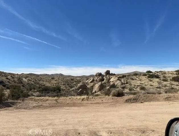 1 Andes Court, Apple Valley, California 92308
