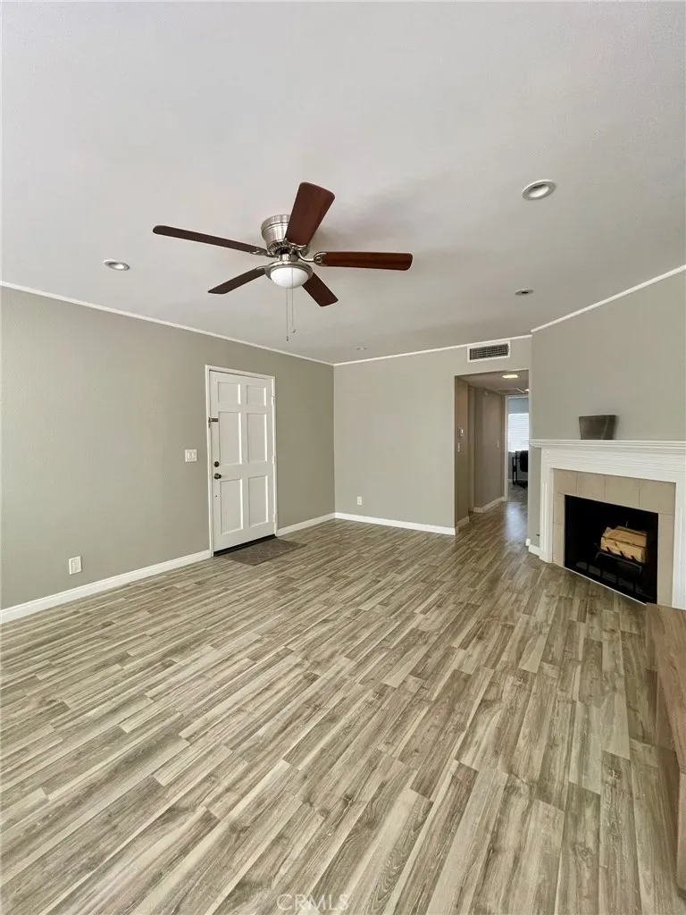 8020 Langdon Avenue 208, Van Nuys, California 91406 home-pic-5
