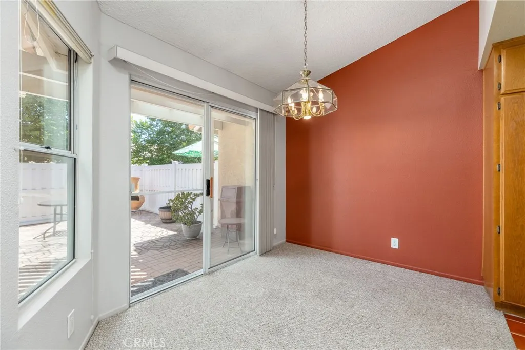 668 La Costa Drive, Banning, California 92220 home-pic-6