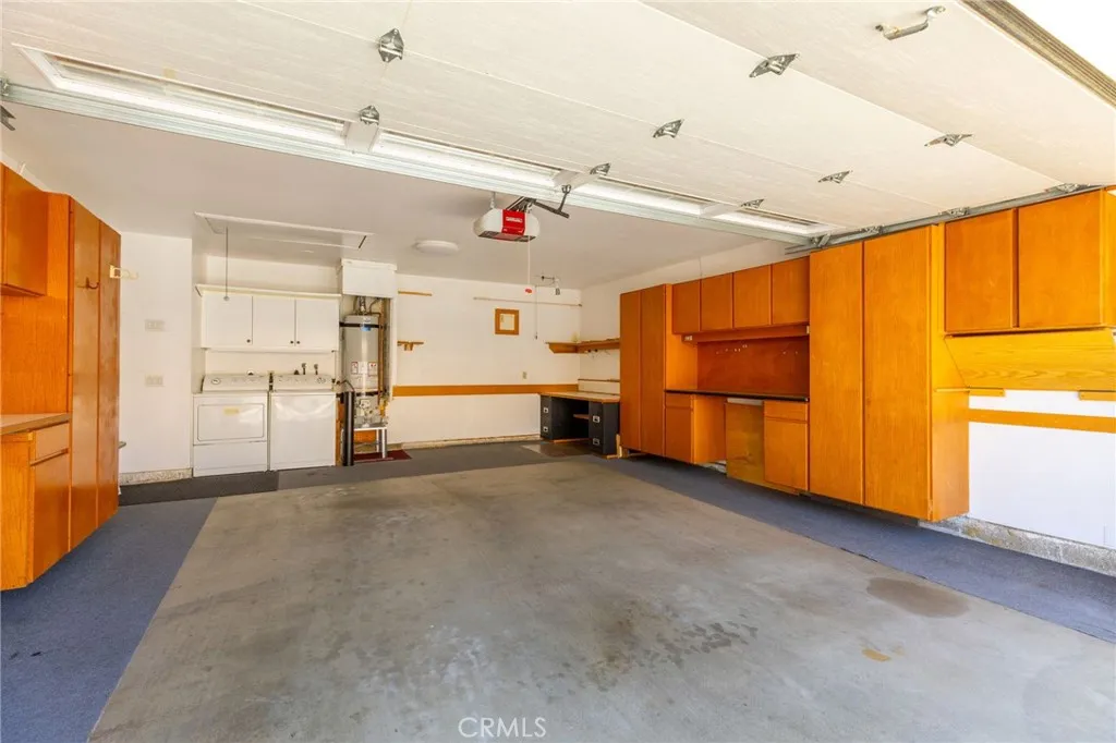 668 La Costa Drive, Banning, California 92220 home-pic-23