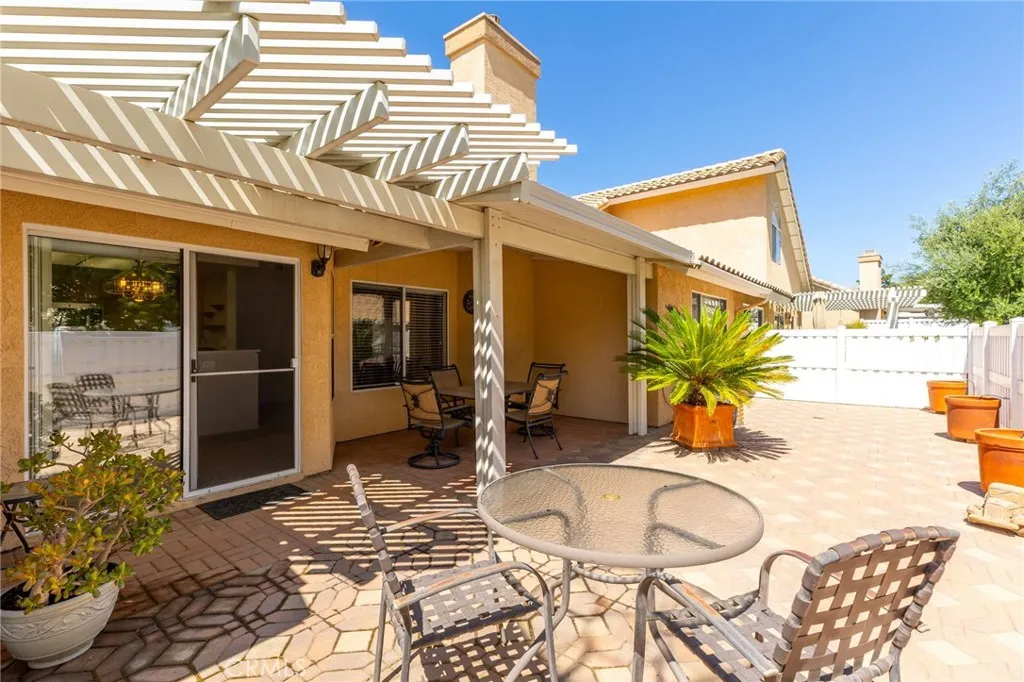 668 La Costa Drive, Banning, California 92220 home-pic-19