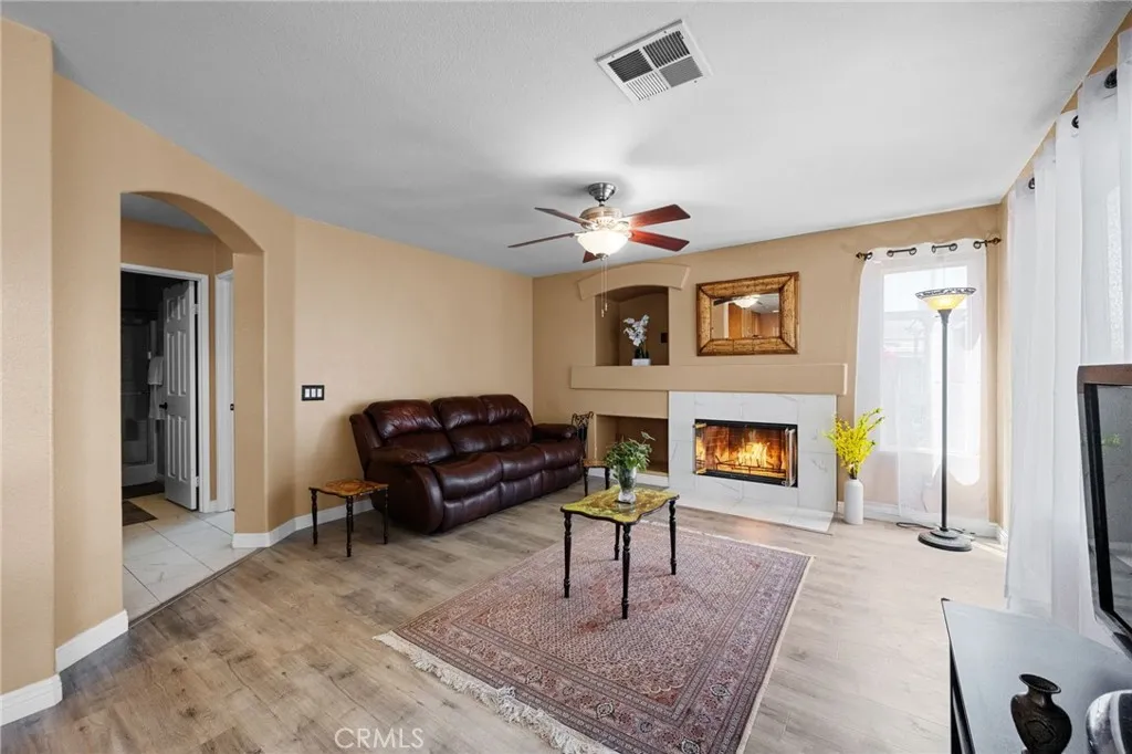 25930 Calle Fuego, Moreno Valley, California 92551 home-pic-9