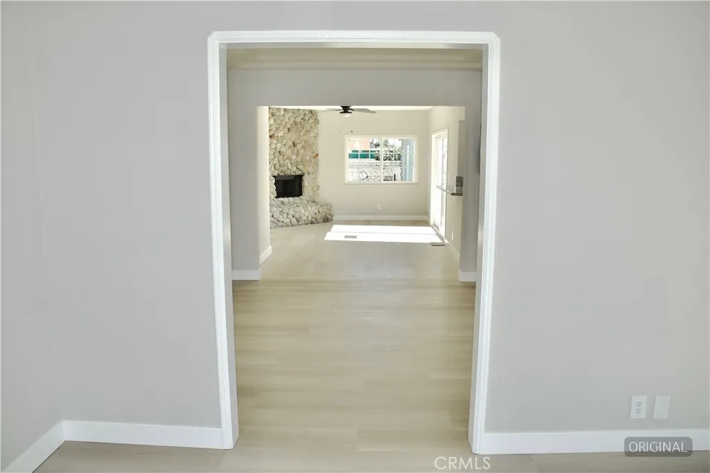 9106 S Gramercy Place, Los Angeles, California 90047 home-pic-6