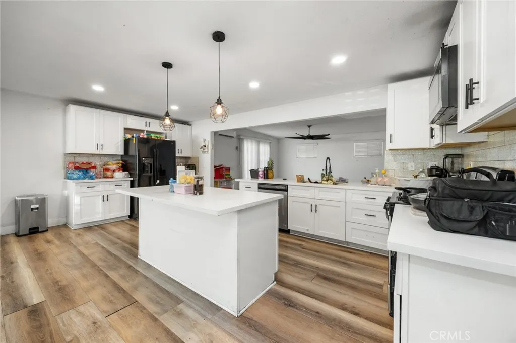 2633 Valley View Avenue, Norco, California 92860 home-pic-1