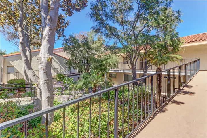 4018 Calle Sonora Este N, Laguna Woods, California 92637