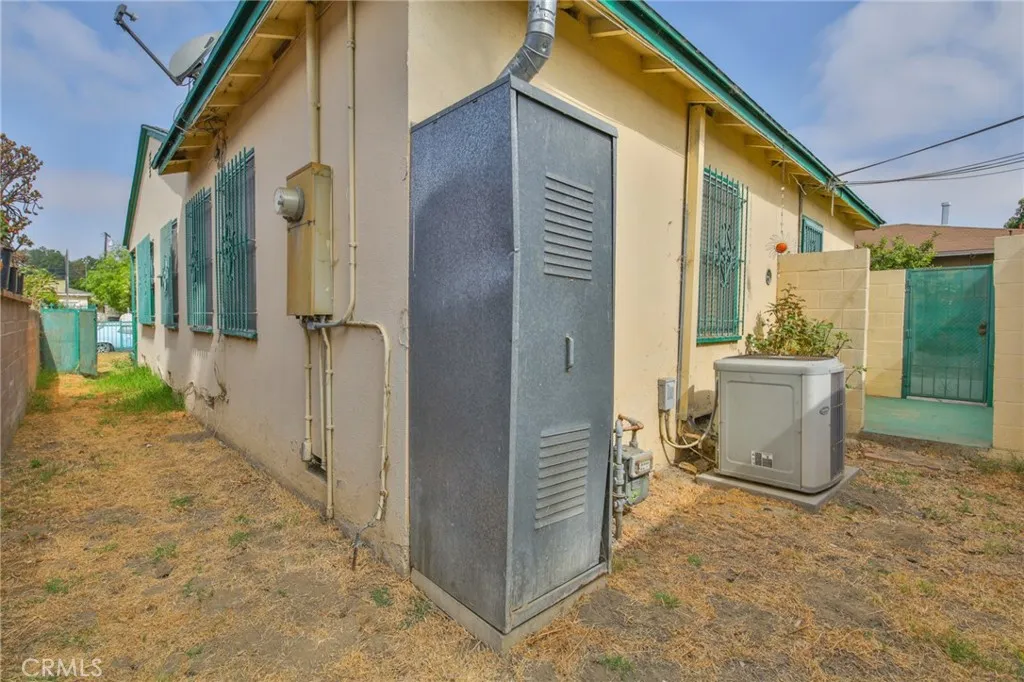 1208 S White Avenue, Compton, California 90221 home-pic-24