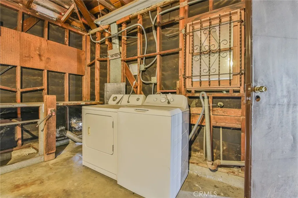 1208 S White Avenue, Compton, California 90221 home-pic-20