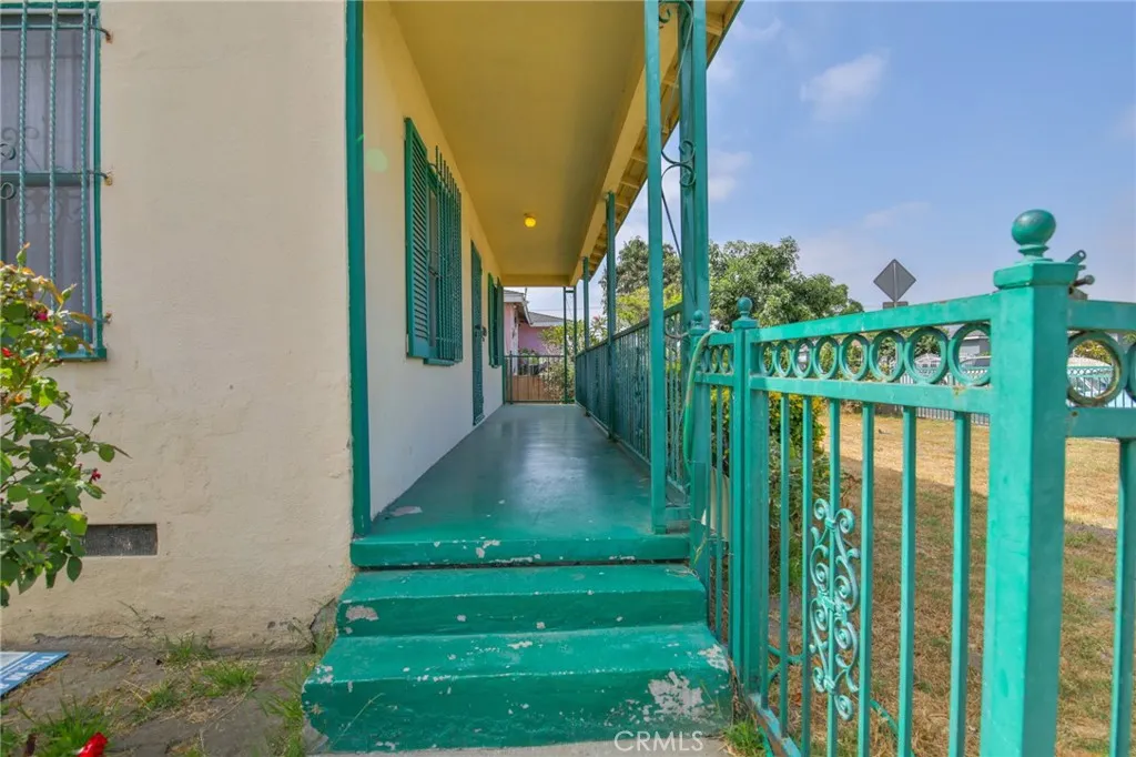 1208 S White Avenue, Compton, California 90221 home-pic-31