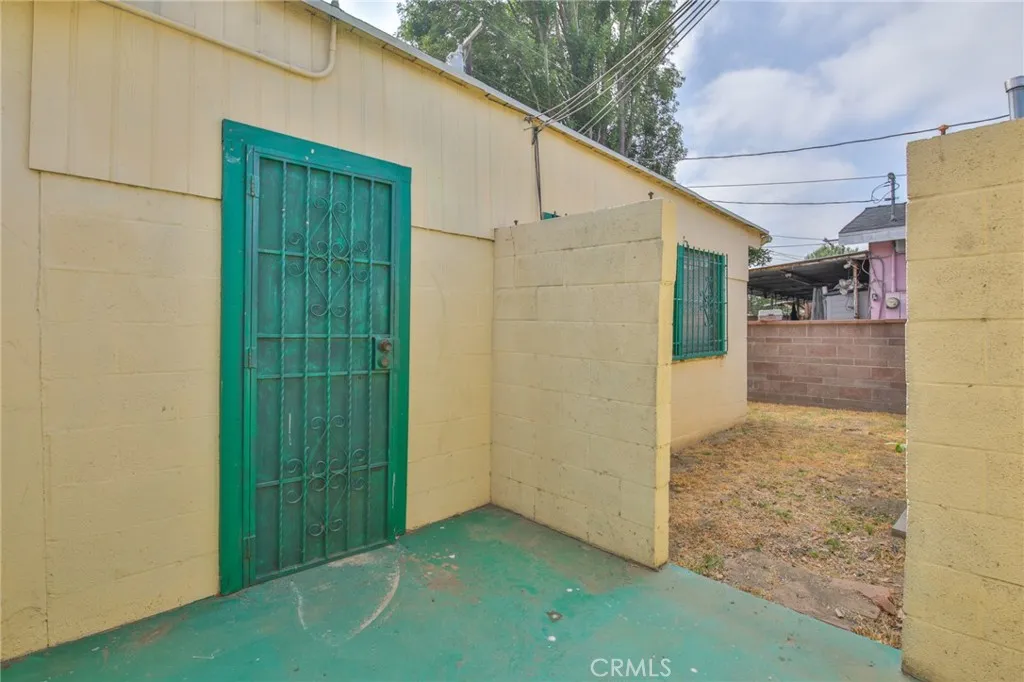 1208 S White Avenue, Compton, California 90221 home-pic-22