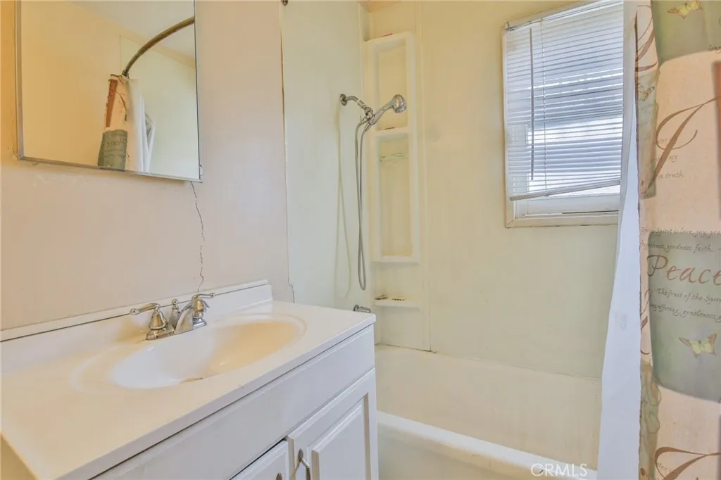 1208 S White Avenue, Compton, California 90221 home-pic-16