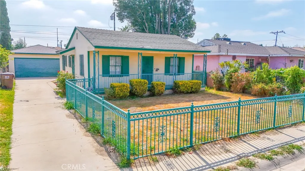 1208 S White Avenue, Compton, California 90221 home-pic-1