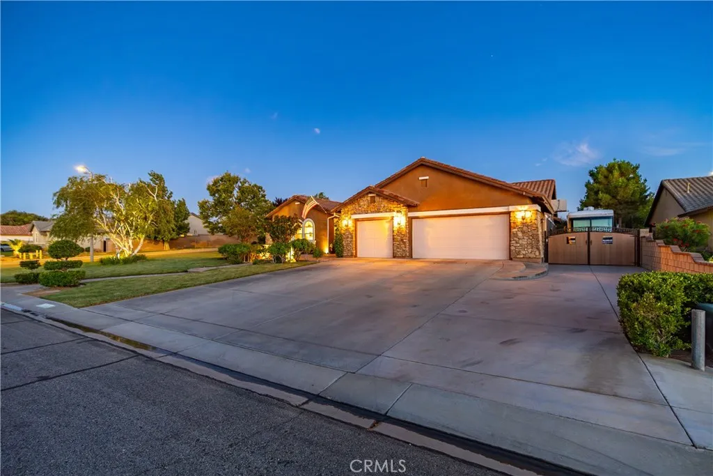 3108 West Avenue M7, Lancaster, California 93536 home-pic-7