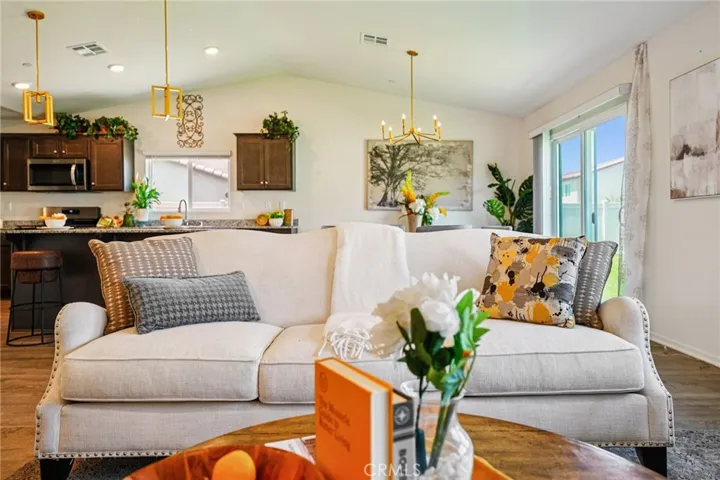 873 Canopy Lane, San Jacinto, California 92583