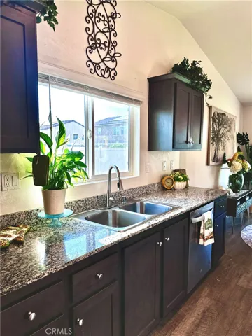 873 Canopy Lane, San Jacinto, California 92583