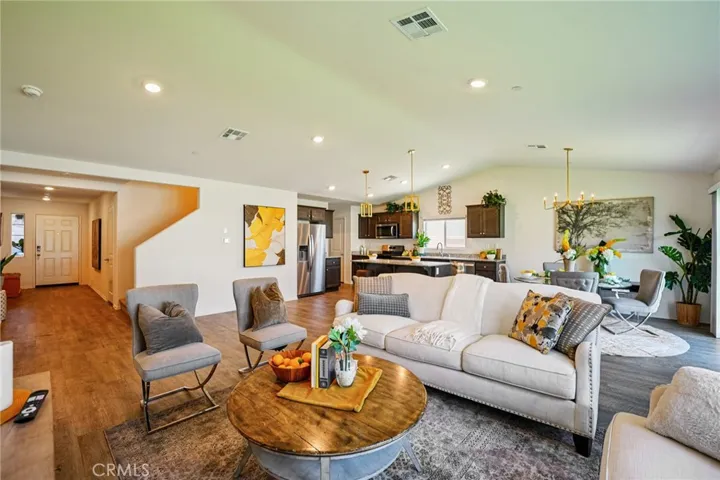 873 Canopy Lane, San Jacinto, California 92583