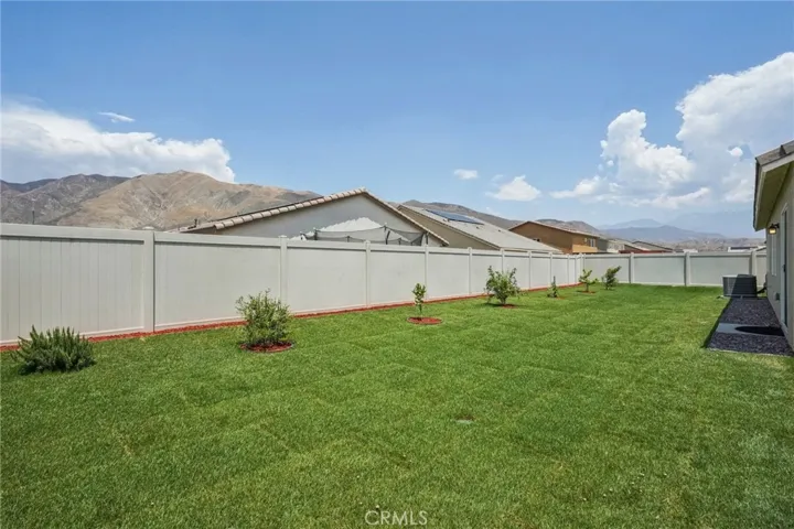 873 Canopy Lane, San Jacinto, California 92583