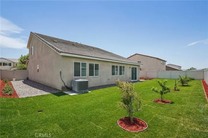 873 Canopy Lane, San Jacinto, California 92583