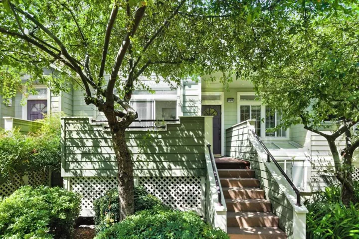1151 La Rochelle Terrace E, Sunnyvale, California 94089