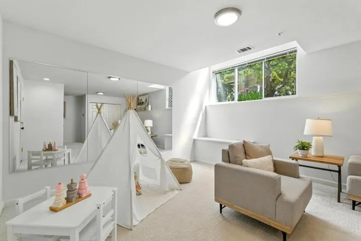 1151 La Rochelle Terrace E, Sunnyvale, California 94089