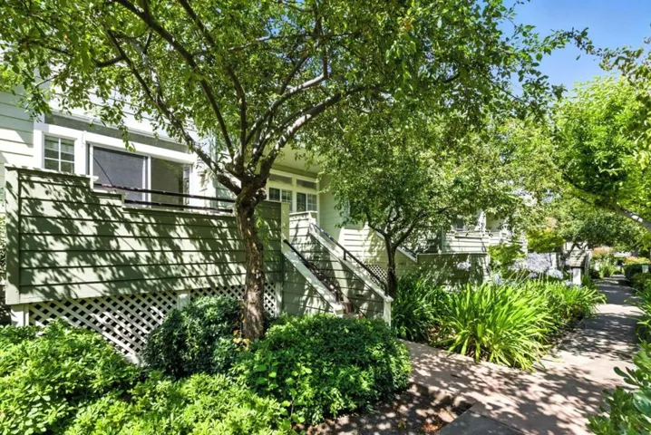 1151 La Rochelle Terrace E, Sunnyvale, California 94089