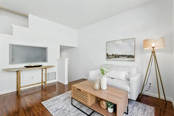 1151 La Rochelle Terrace E, Sunnyvale, California 94089