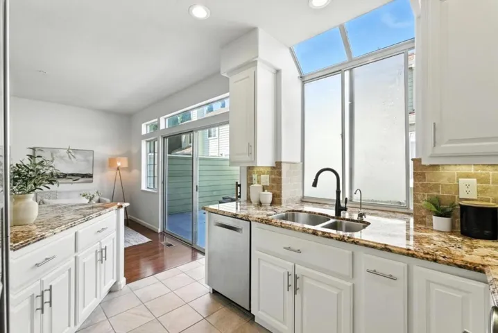 1151 La Rochelle Terrace E, Sunnyvale, California 94089