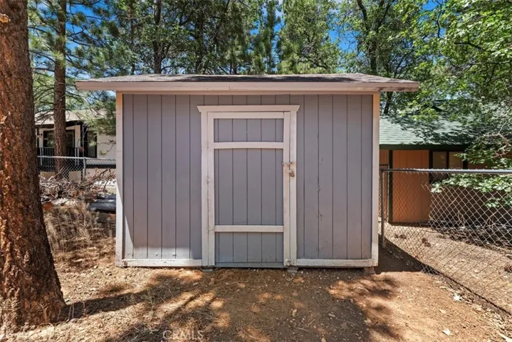1740 Cascade Road, Big Bear City, California 92314