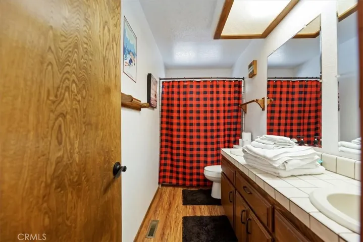 1740 Cascade Road, Big Bear City, California 92314
