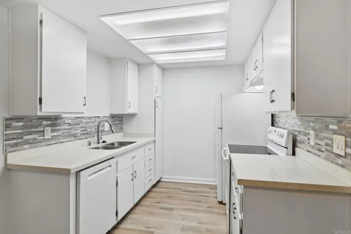 10202 Black Mountain Road 11, San Diego, California 92126
