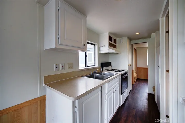 319 N. Highway 1 59d, Grover Beach, California 93433