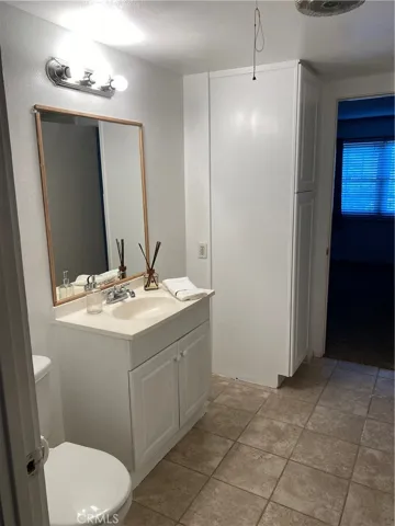 Master bathroom adjoins with 2nd bedroom