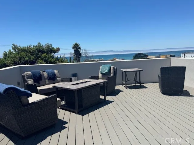 Rooftop deck