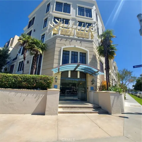 11847 Gorham Avenue 201, Brentwood, California 90049